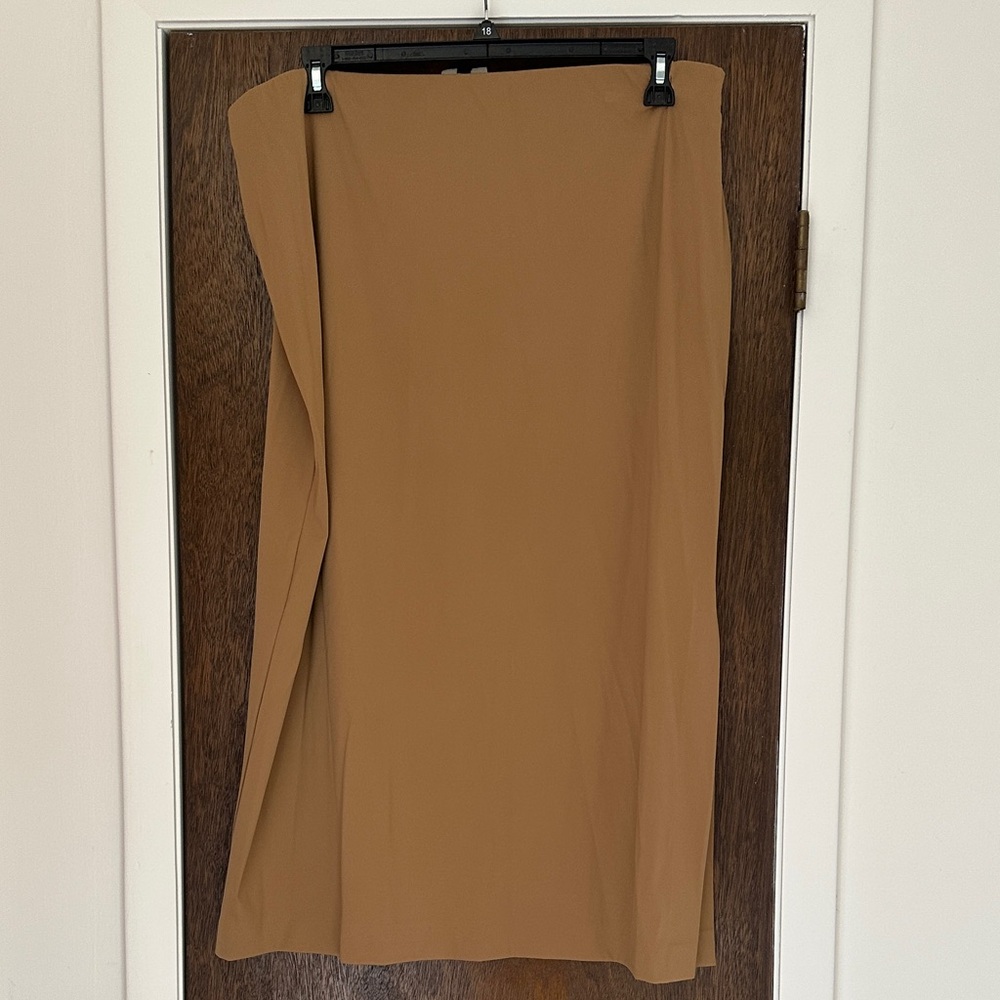 NWOT - Alex Marie Jetset-Tech Elegant Tan Women's Skirt